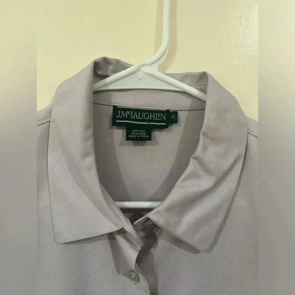 J.McLaughlin Pale Lilac Silk Button Down Blouse size 12 - Picture 5 of 6